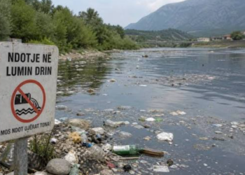 Dëmet në mjedis, qeveria përcakton rregullat e reja: Bizneset duhet të sigurojnë fonde paraprakisht