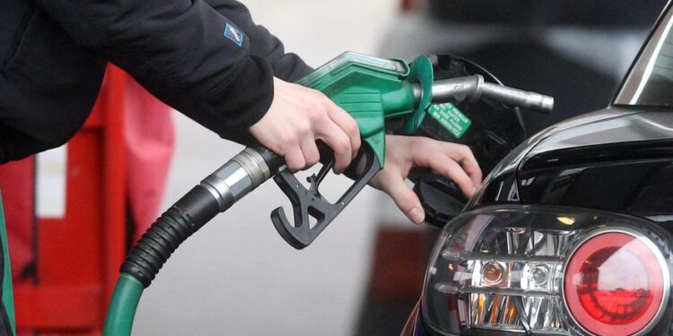 Shtrenjtohen sërish karburantet, nafta arrin 219 lekë dhe benzina mbi 2 mijë lekë për litër