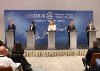 Korridori VIII hyn në fazën e zbatimi, Hoxha: Portë strategjike Lindje-Perëndim