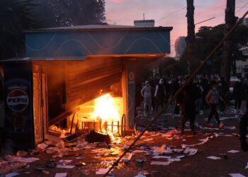Protestat, Ibrahimaj: 38 degë bankare dhe 42 ATM të dëmtuara