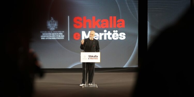 Administrata me ministri të re, Rama: Vlerësim sipas meritës dhe performancës