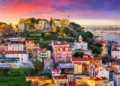 Ku të udhëtoni për të përmirësuar humorin? 5 qytetet që kryesojnë renditjen