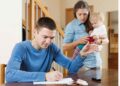 Sa shpenzon një familje në Shqipëri dhe për çfarë? Dalin të dhënat