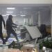 Protesta, reagon Shoqata e Bankave: Të garantohet siguria e punonjësve dhe klientëve